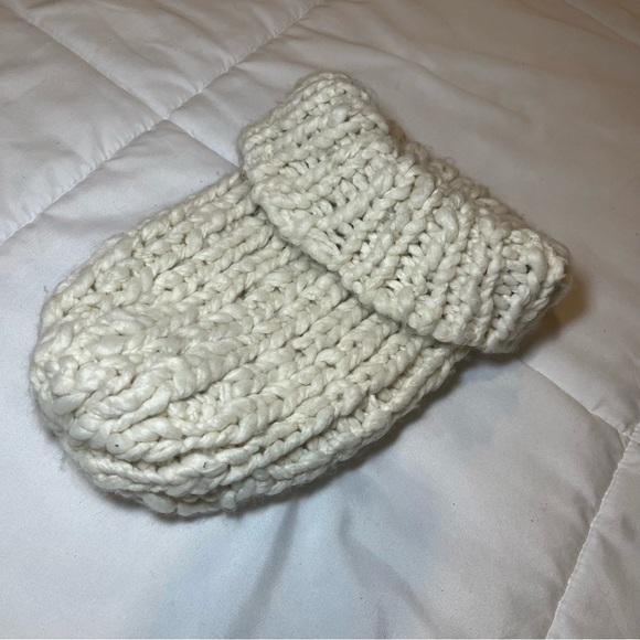 Chunky Knit - Cream - Winter Hat - Picture 4 of 7